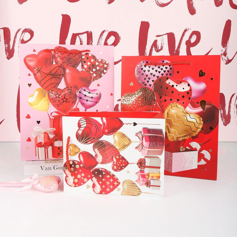 Heart-shaped Balloon Gift Bag